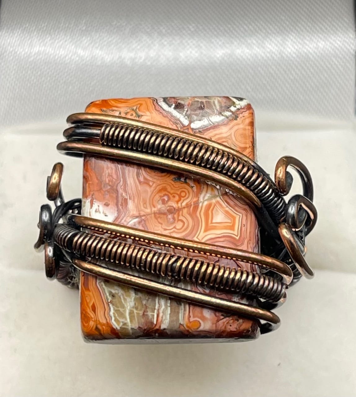 Copper Wire Ring with Crazy Lace Agate Approx Size 11.75 UK X 1