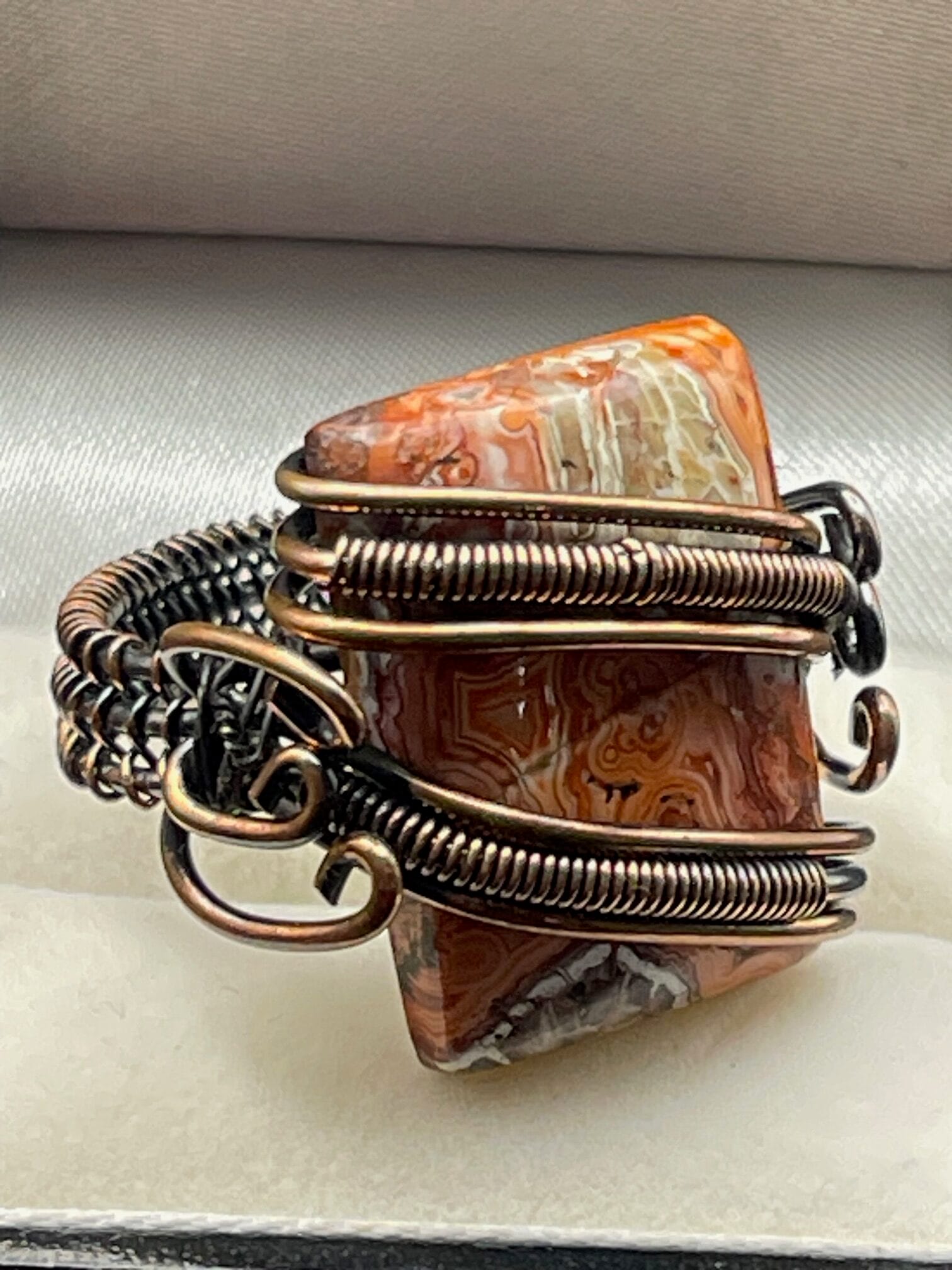 Copper Wire Ring with Crazy Lace Agate Approx Size 11.75 UK X 4 Side 2 rotated