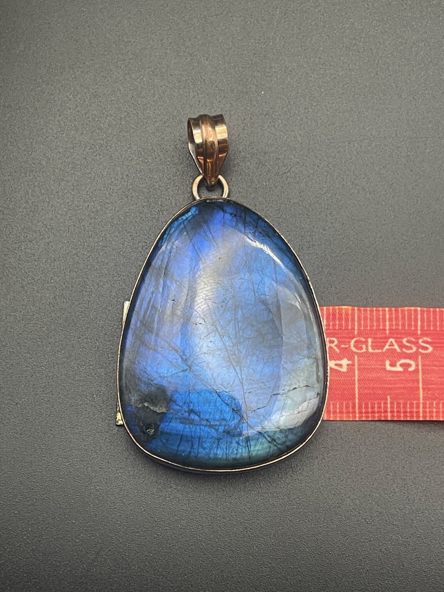 Labradorite in Handmade Pure Copper Pendant 7 Width Approx 3.5cms 1.25 inch rotated - Labradorite in Handmade Pure Copper Pendant, 7 Width Approx 3.5cms (1.25 inch) - Labradorite in Handmade Pure Copper Pendant, 7 Width Approx 3.5cms (1.25 inch) - AURORA ARTISAN JEWELLERY